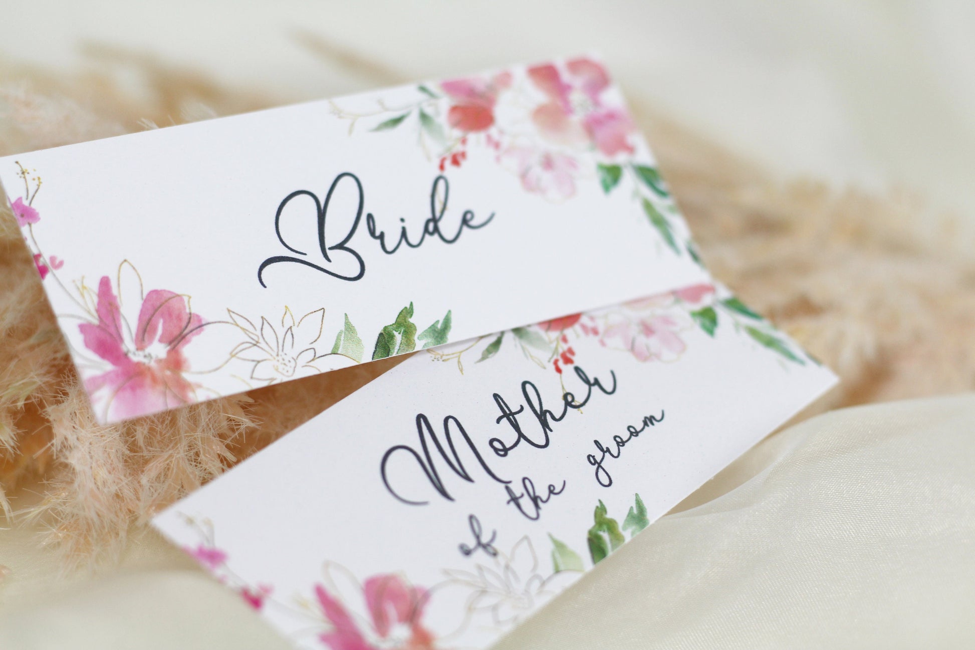 Floral Watercolor Wedding Place Cards: Personalized Name Tags