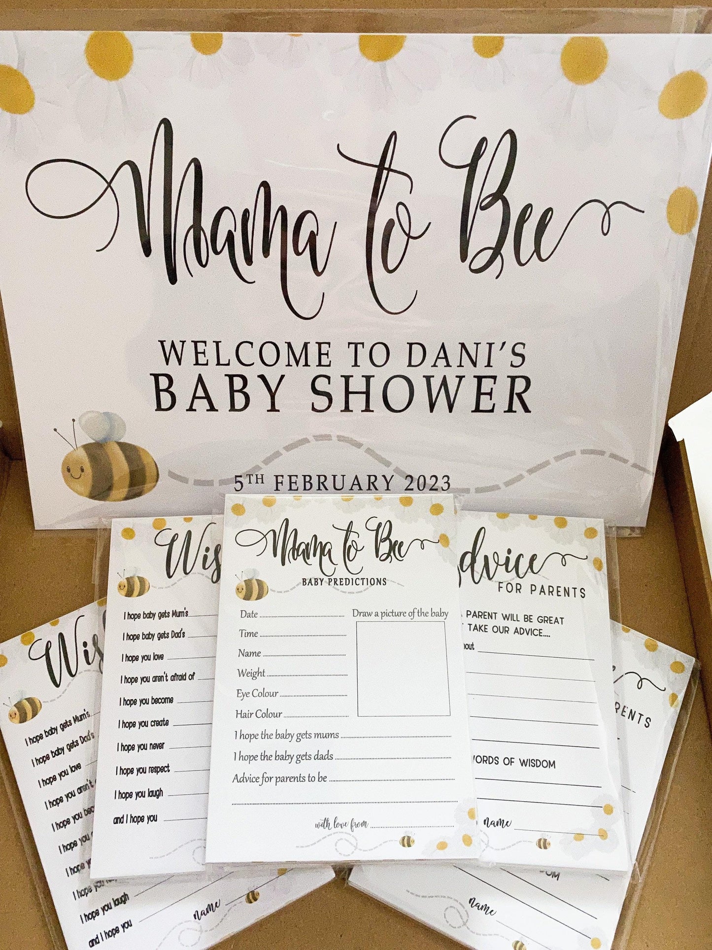 Mama to Bee Advice Cards: A6 Baby Shower Game