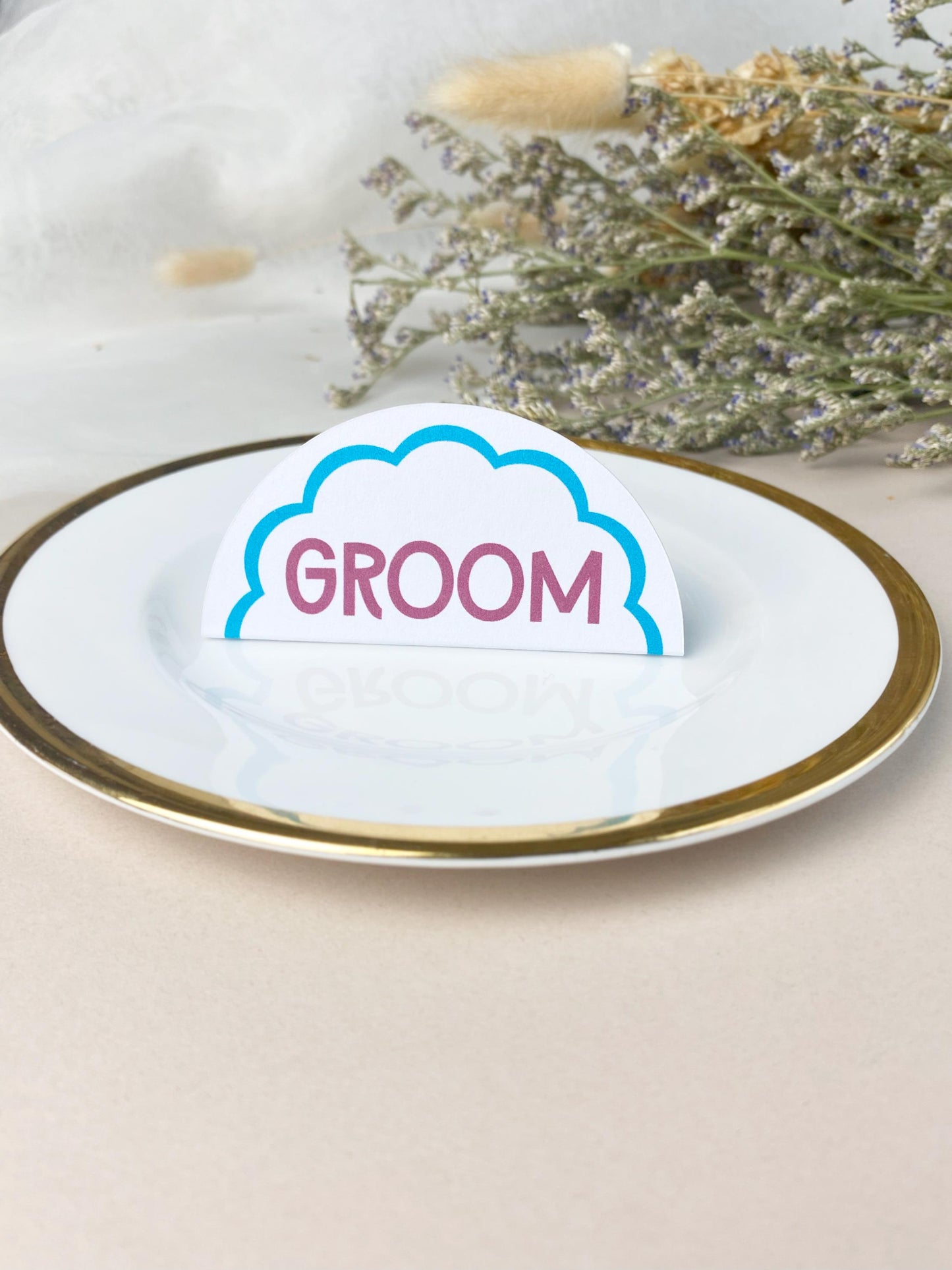 Custom Circle Wedding Place Cards, Wavy Wedding Name Cards, Table Place Cards, Place Setting, Custom Colours