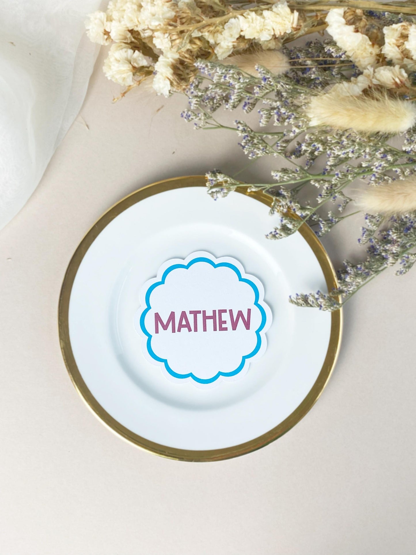 Custom Scalloped Circle Wedding Place Card, Wavy Wedding Name Cards, Table Place Cards, Place Setting