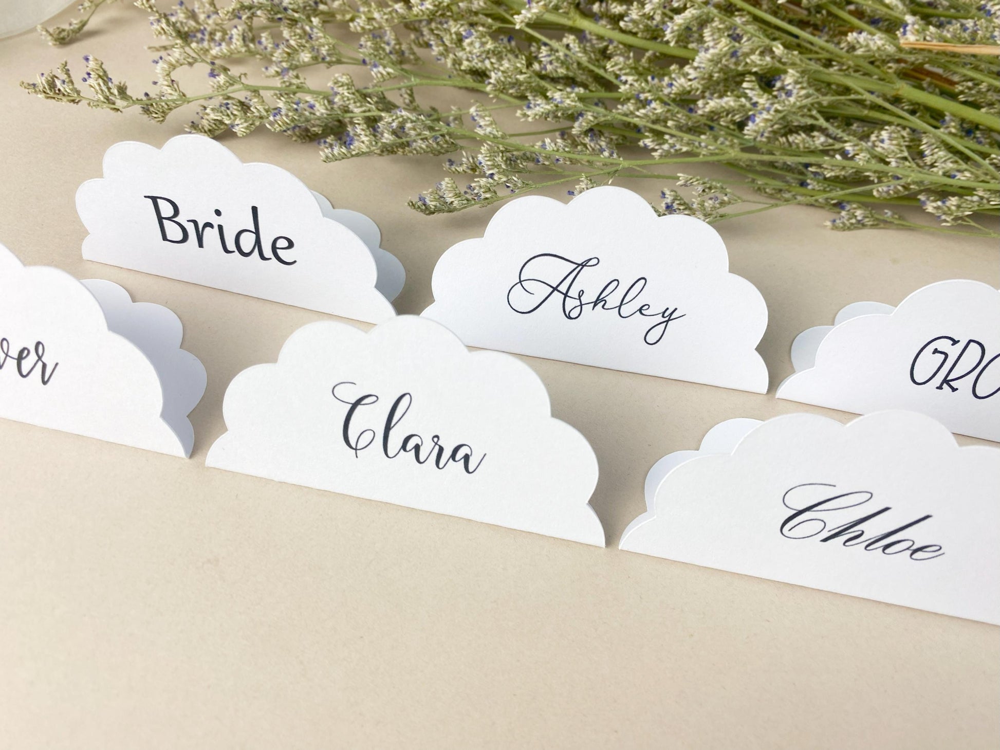 Minimal Scalloped Folded Wedding Place Cards, Wavy Wedding Name Cards, Table Place Cards, Place Settings Reception, Black and White