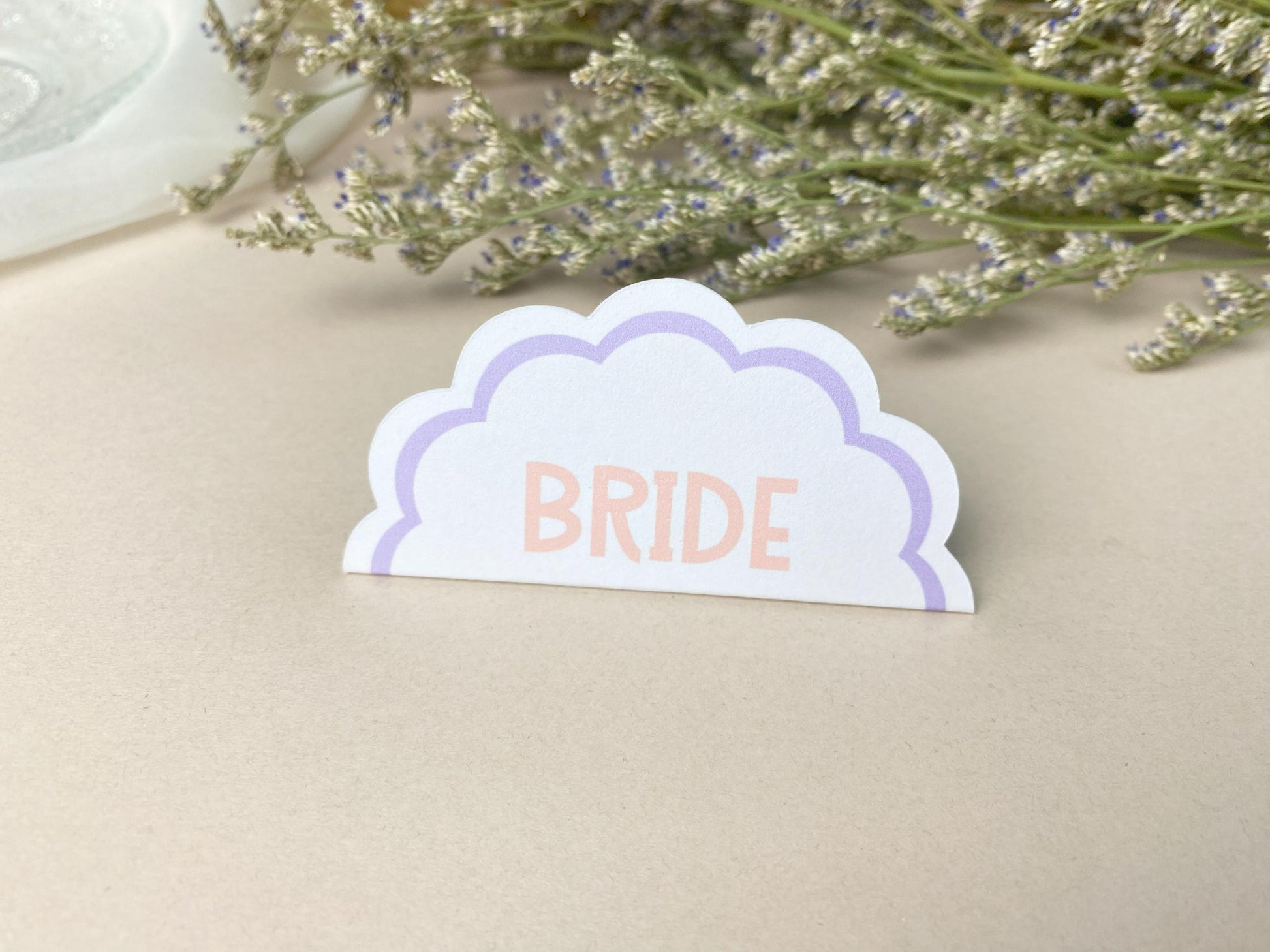 Custom Scalloped Circle Wedding Place Cards, Wavy Wedding Name Cards, Table Place Cards, Place Settings Reception, Custom Colours
