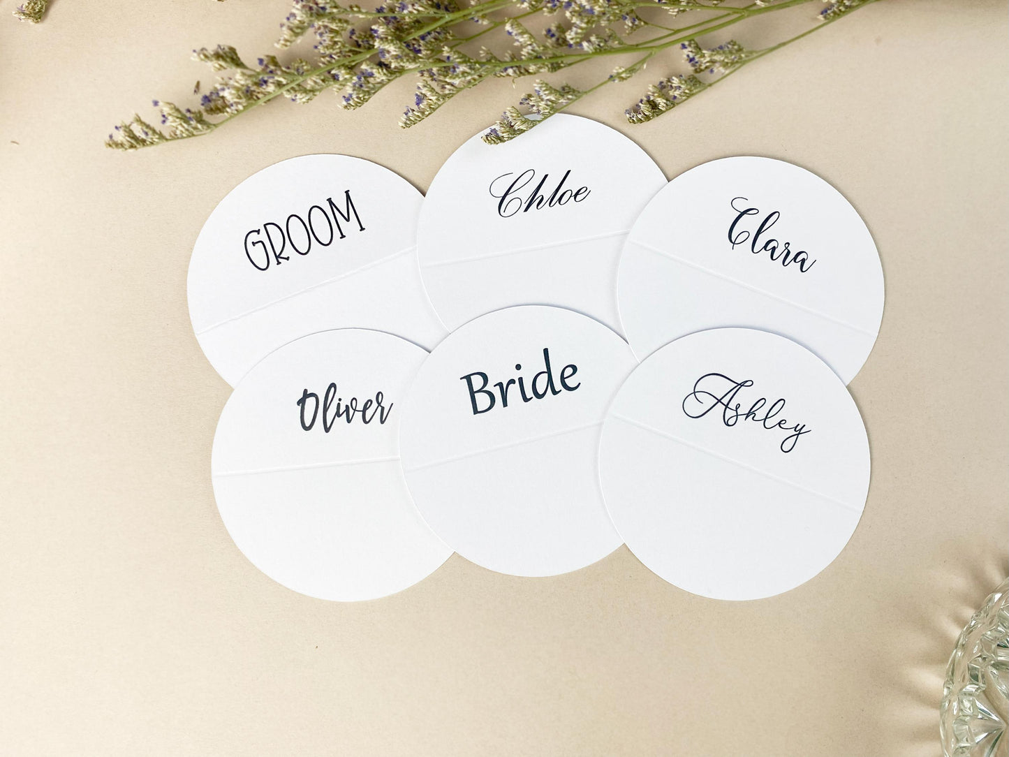 Minimal Folded Wedding Place Cards, Circle Wedding Name Cards, Table Place Cards, Place Settings Reception, Black and White