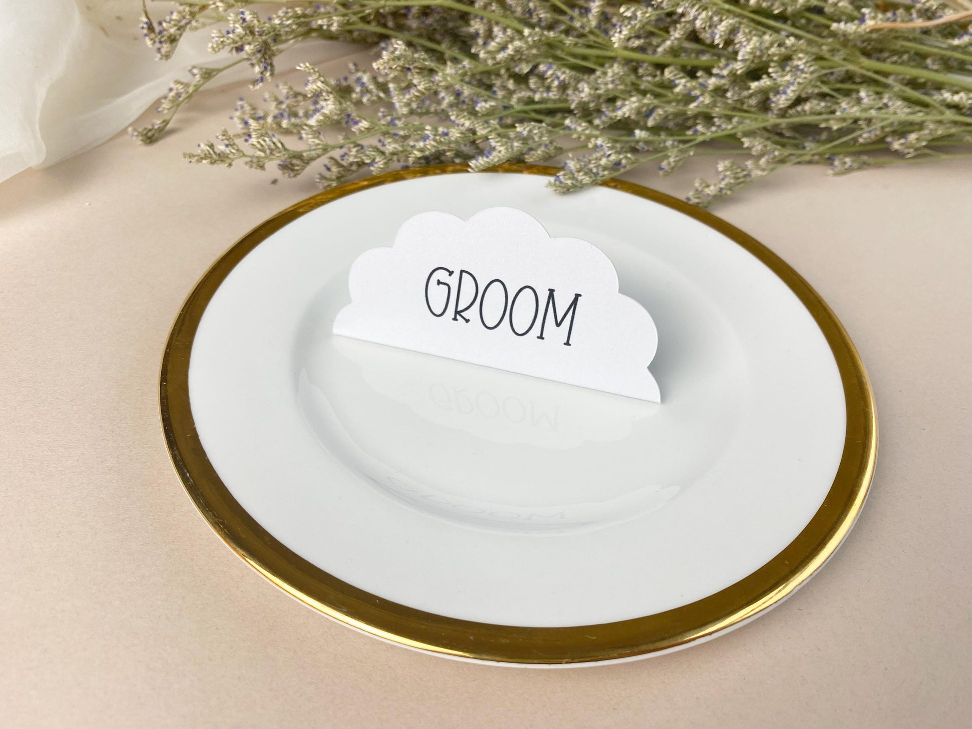 Minimal Scalloped Folded Wedding Place Cards, Wavy Wedding Name Cards, Table Place Cards, Place Settings Reception, Black and White