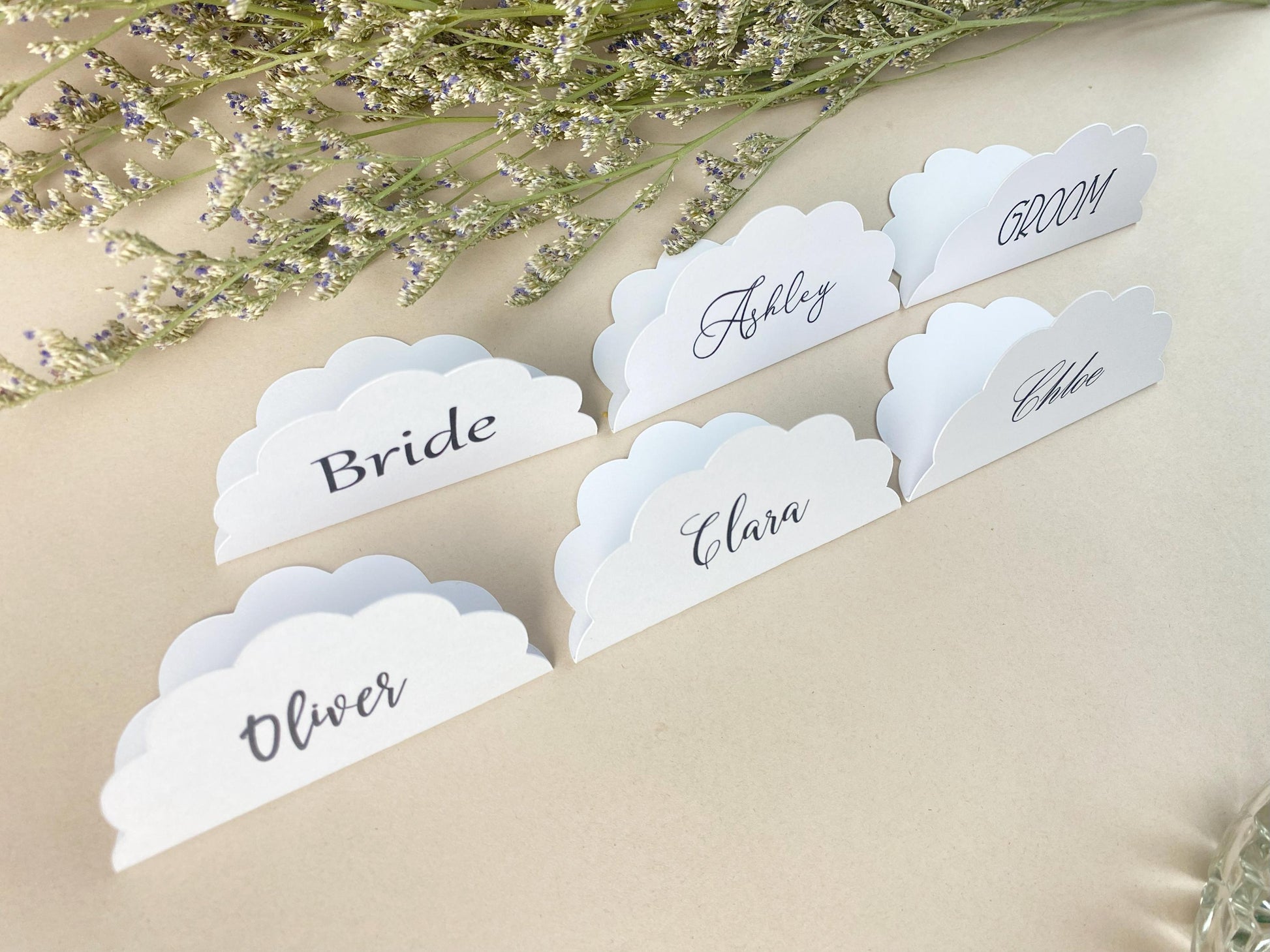 Minimal Scalloped Folded Wedding Place Cards, Wavy Wedding Name Cards, Table Place Cards, Place Settings Reception, Black and White