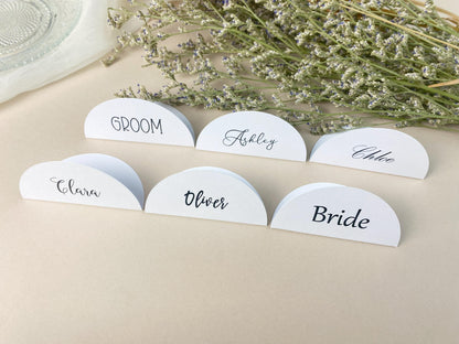 Minimal Folded Wedding Place Cards, Circle Wedding Name Cards, Table Place Cards, Place Settings Reception, Black and White