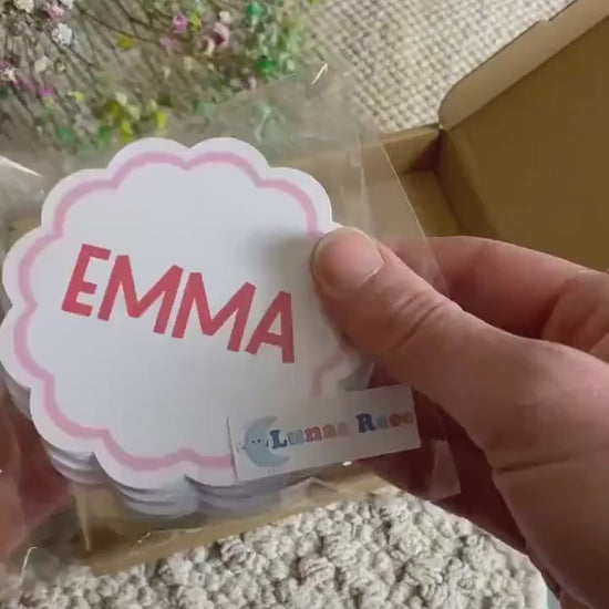 Custom Scalloped Circle Wedding Place Card, Wavy Wedding Name Cards, Table Place Cards, Place Setting